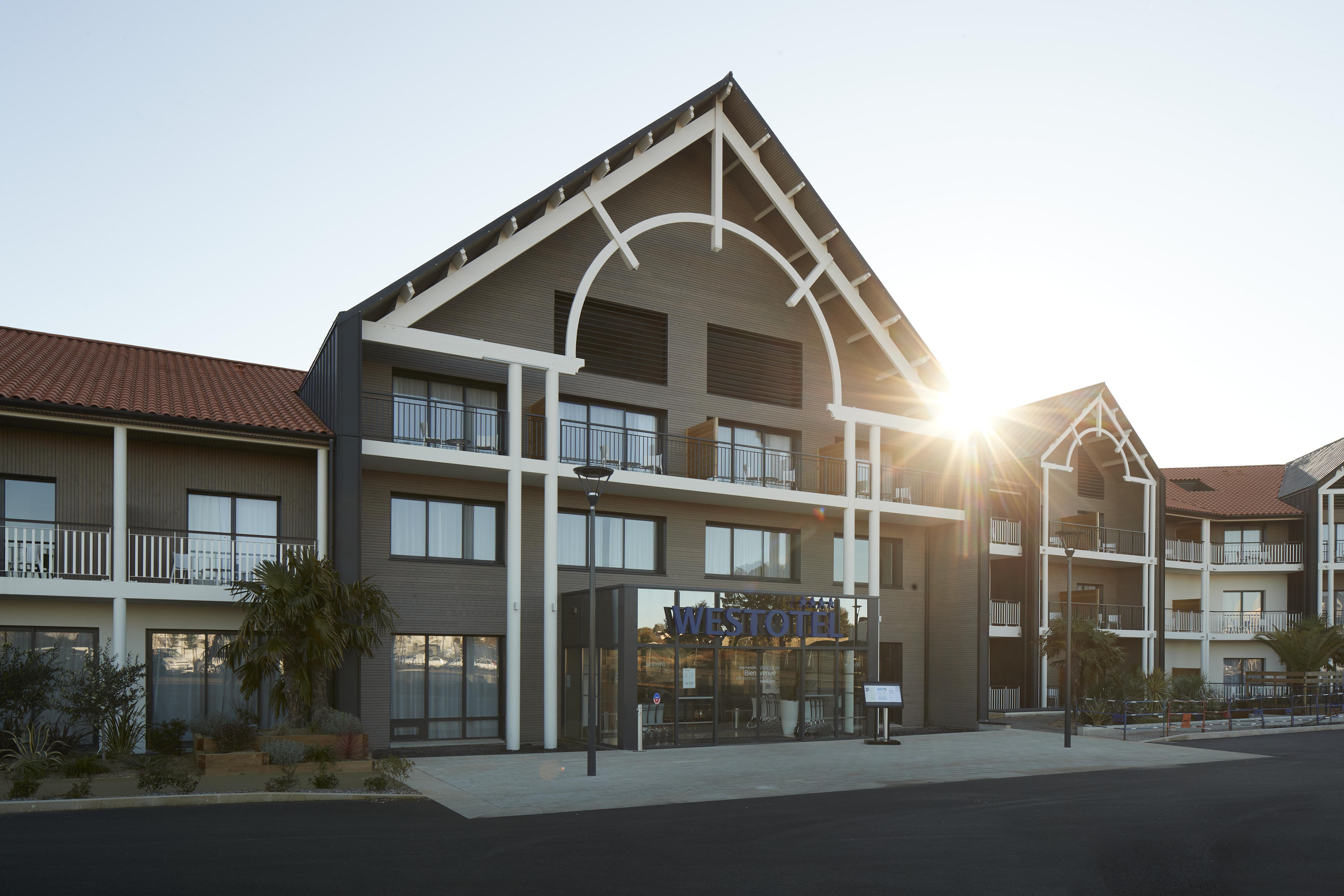 Westotel Cote De Jade Hotel